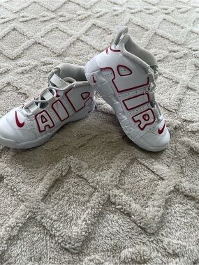 Nike AIR  More Uptempo ~ White Varsity Red Sneaker Sz  US 9 C Toddler